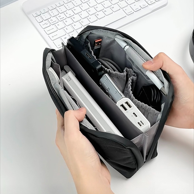 Kabelorganizer in schelpvorm,  - Tech Accessories Travel Organizer Pouch recensie en prijs