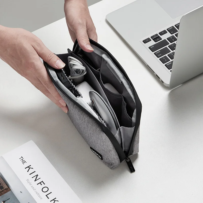 Kabelorganizer in schelpvorm,  - Tech Accessories Travel Organizer Pouch recensie en prijs